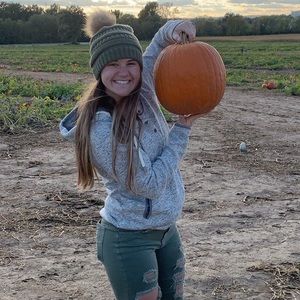 Meet your Posher, Madison